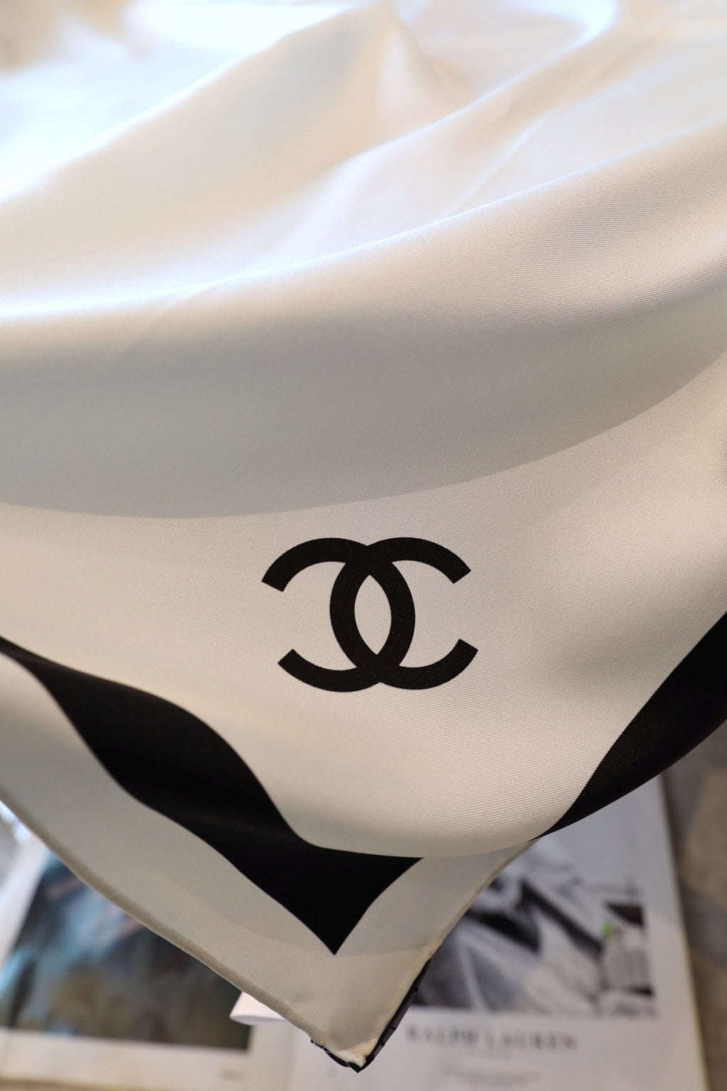 Chanel Style Contrast-Border Lightweight Shawl