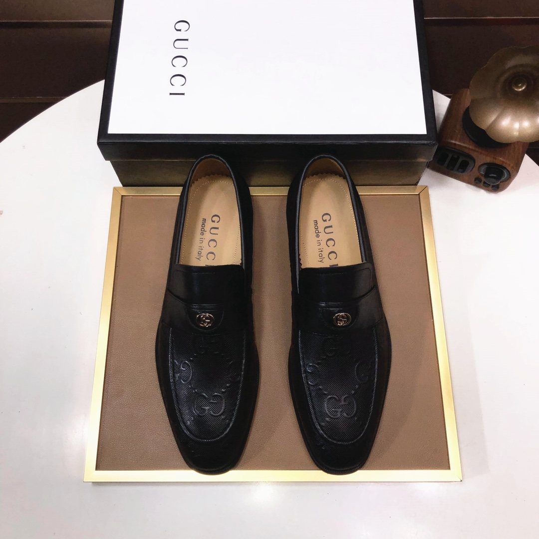 Gucci Black Embossed Leather Loafers - Rounded Toe