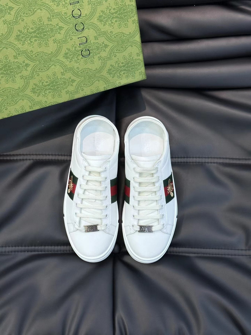Gucci White Stripe Bee Low-Top Sneakers - Gold Bee Motifs