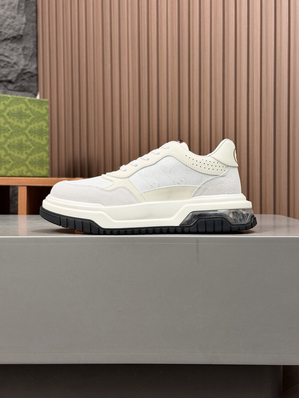 Gucci Paneled Low-Top Sneakers