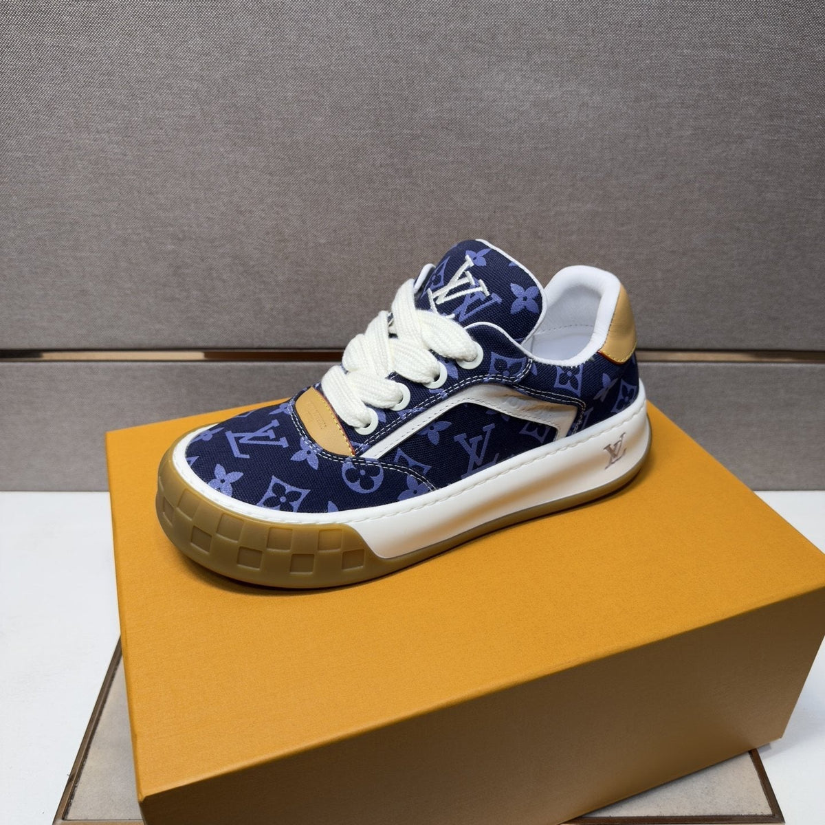 Louis Vuitton Men's Patterned Low-Top Sneakers - Contrast Trim